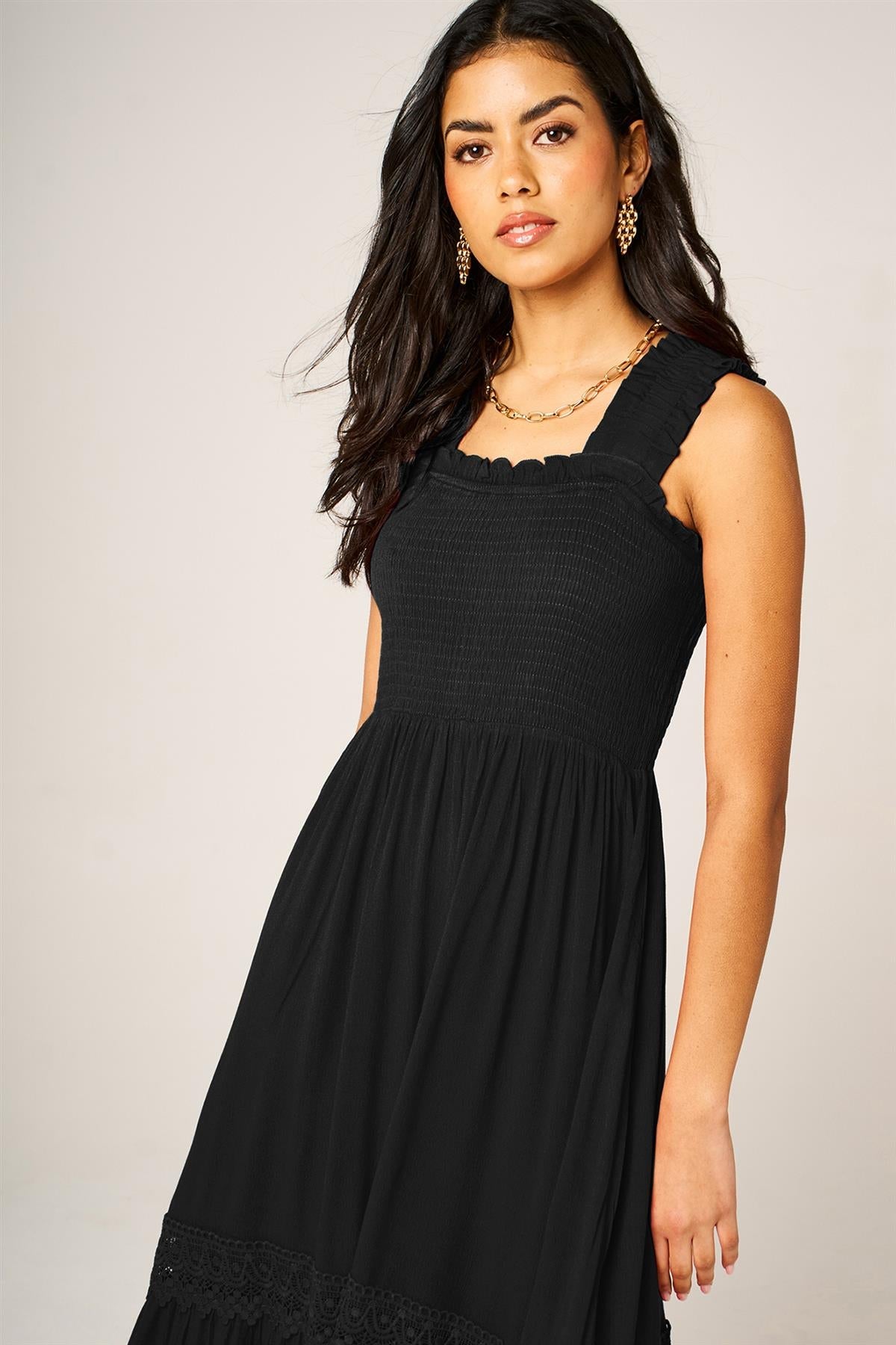 Lace Detail Tiered Maxi Dress In Black
