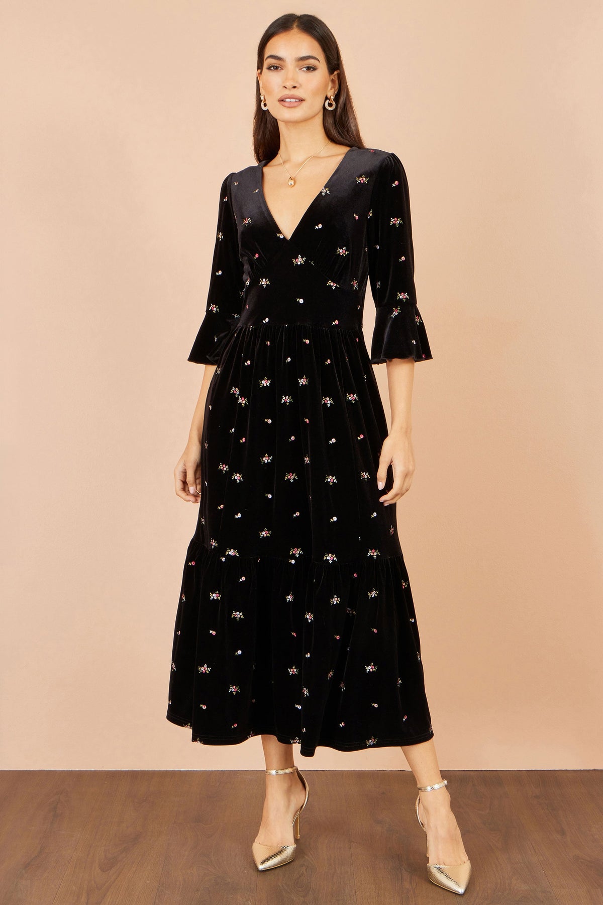 Yumi Black Velvet Embroidered Midi Dress