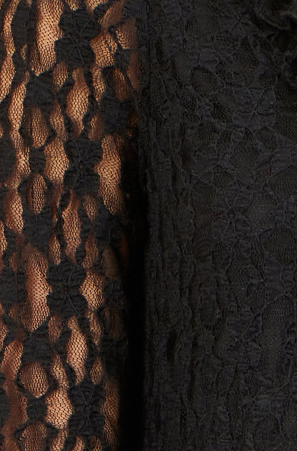 Yumi Black Ruffle Lace Top