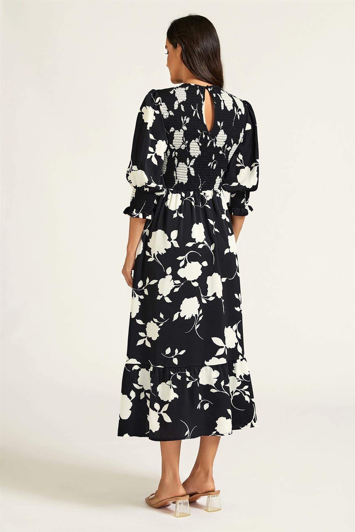 FS Collection Floral Print 3/4 length Sleeves Smocked Midi Dress In Black
