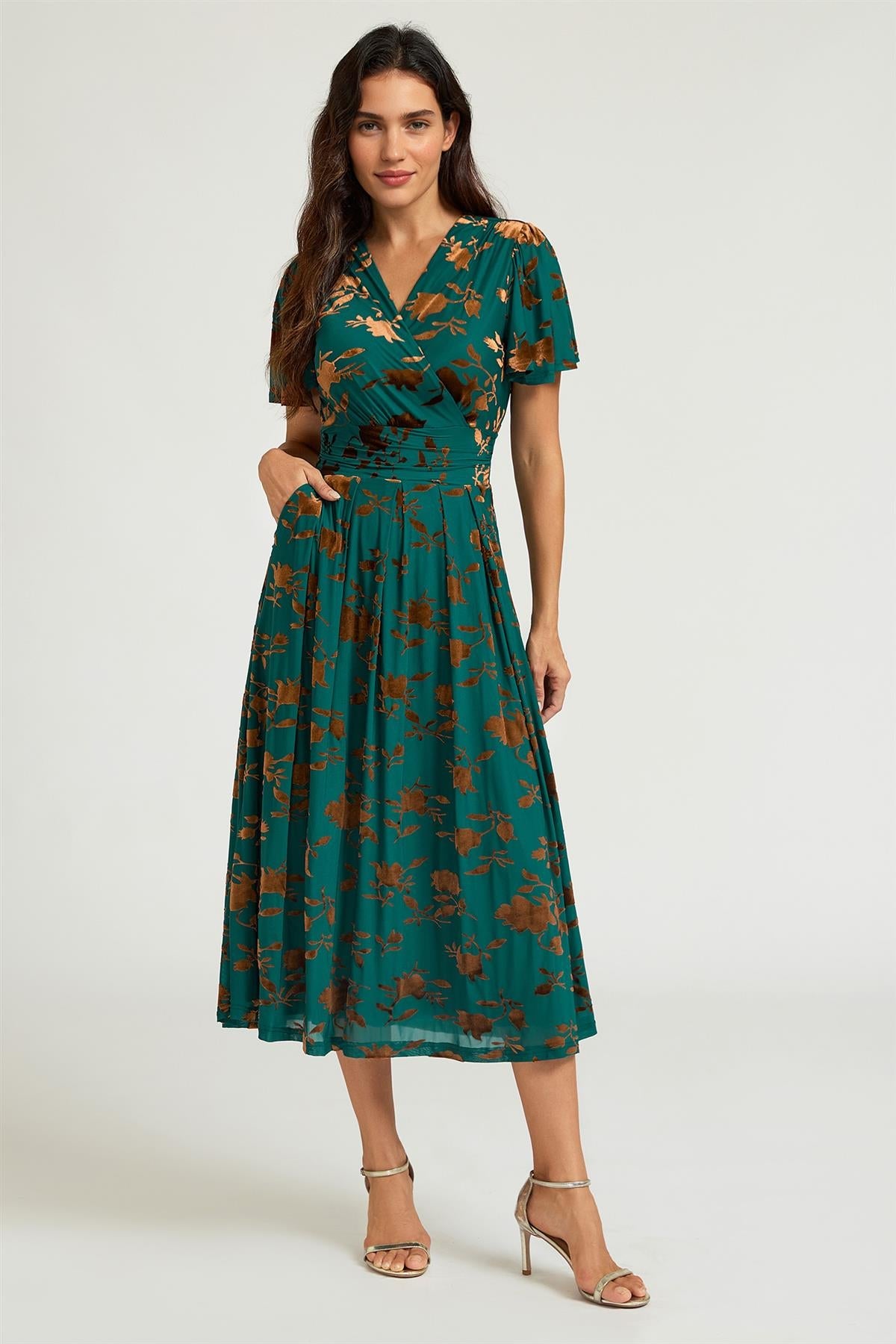 FS Collection Velvet Flock Short Sleeve Midi Dress In Jade Green