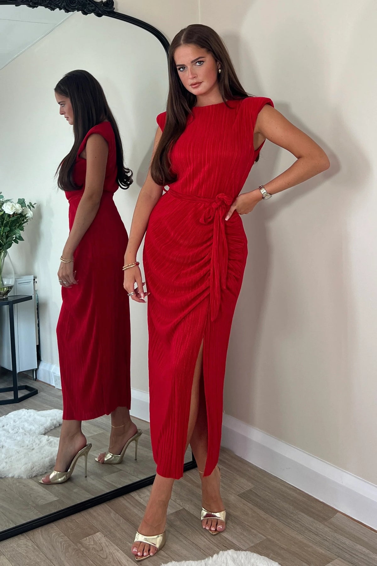 Girl In Mind Elena Ruched Sleeve Plisse Midi Red Dress