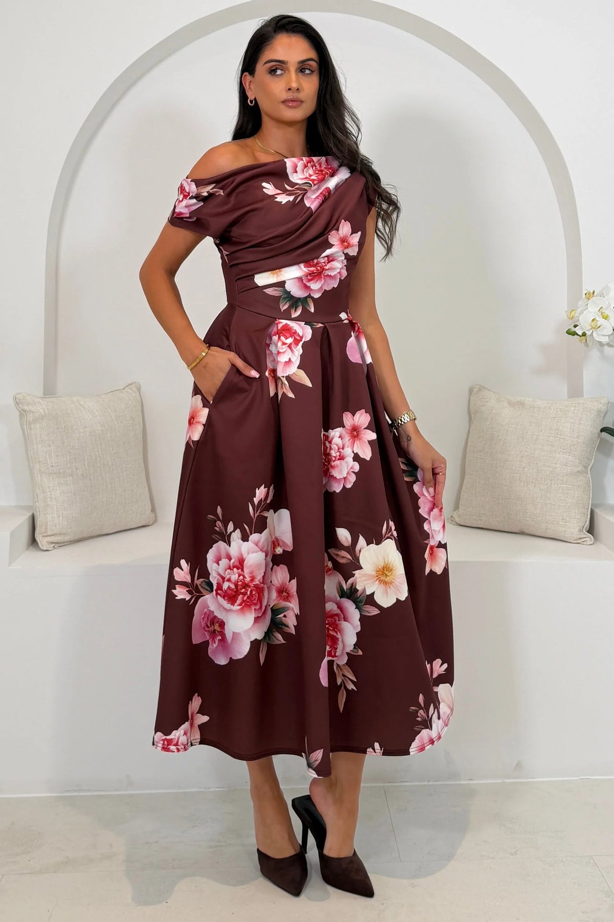 girl-in-mind-betty-midi-burgundy-skater-floral-dress