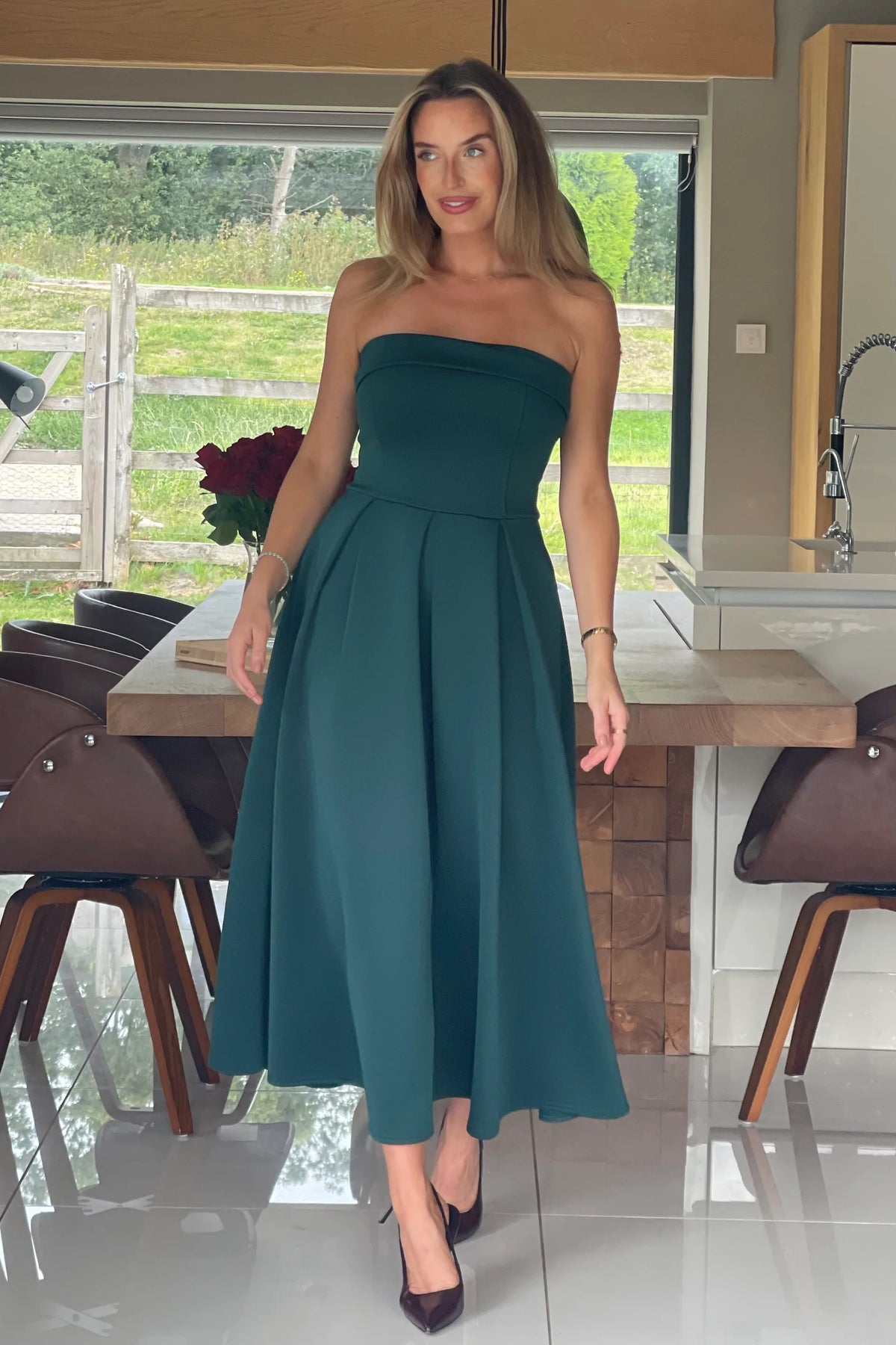Girl In Mind Danni Strapless Bandeau Emerald Green Dress Love My Apparel Girl In Mind Danni Strapless Bandeau Emerald Green Dress Love My Apparel