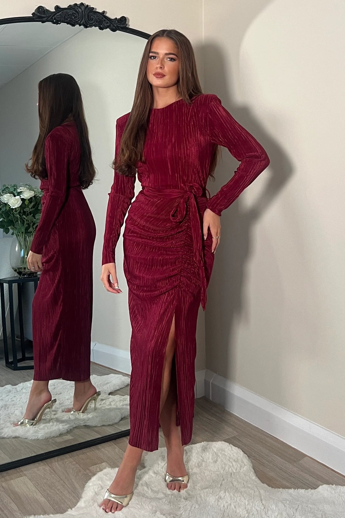Girl In Mind Elena Burgundy Wine Long Sleeved Plisse Midi Dress – Love My Apparel Girl In Mind Elena Burgundy Wine Long Sleeved Plisse Midi Dress – Love My Apparel