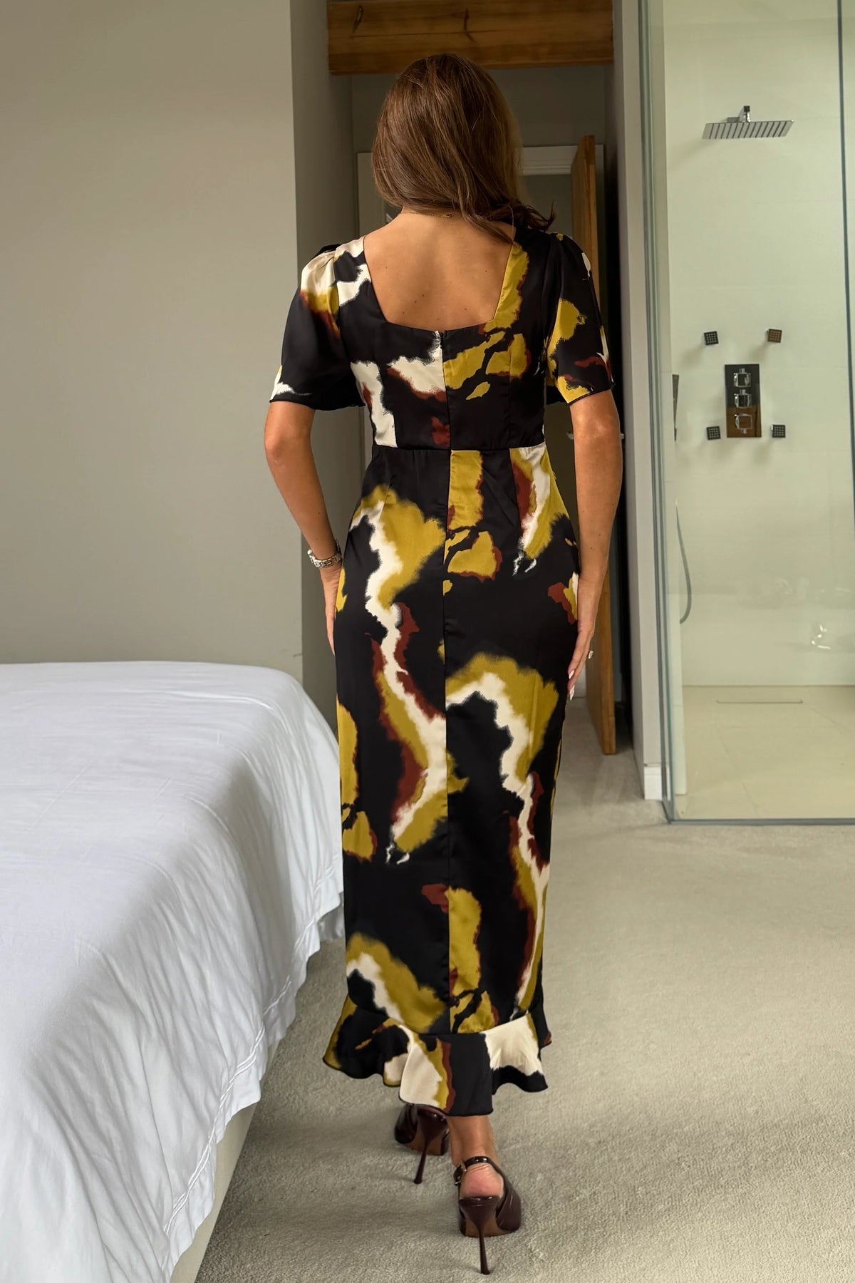 Girl In Mind Heidi Abstract Print Midi Dress