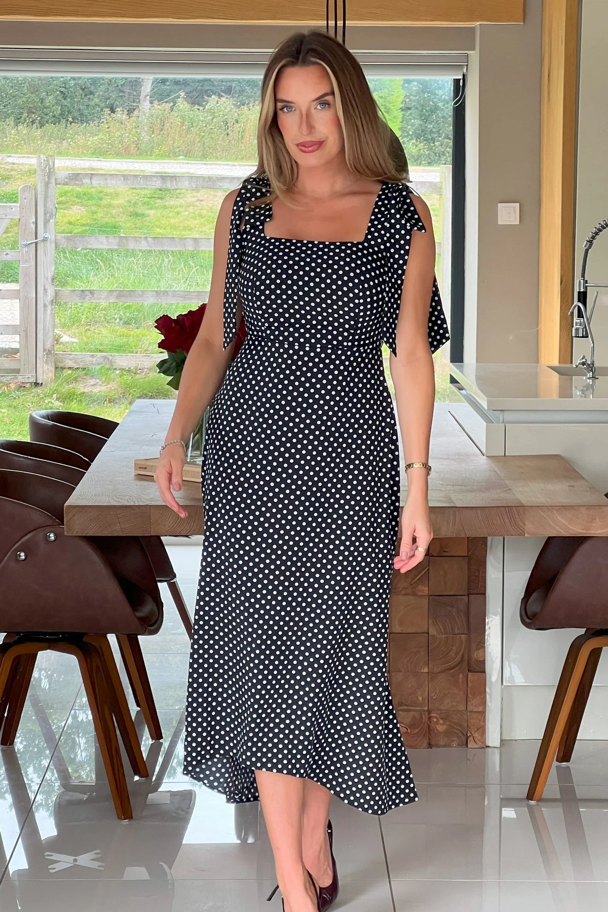 Girl In Mind Jovi Black Tie Shoulder Midi Dress