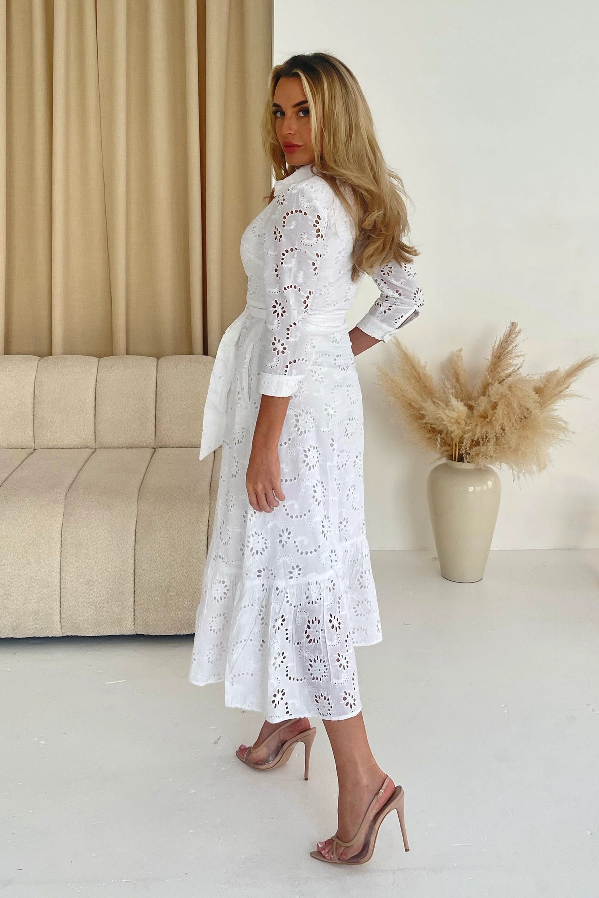 Girl In Mind Michelle Broderie Anglaise Midaxi White Dress Love My Apparel Girl In Mind Michelle Broderie Anglaise Midaxi White Dress Love My Apparel