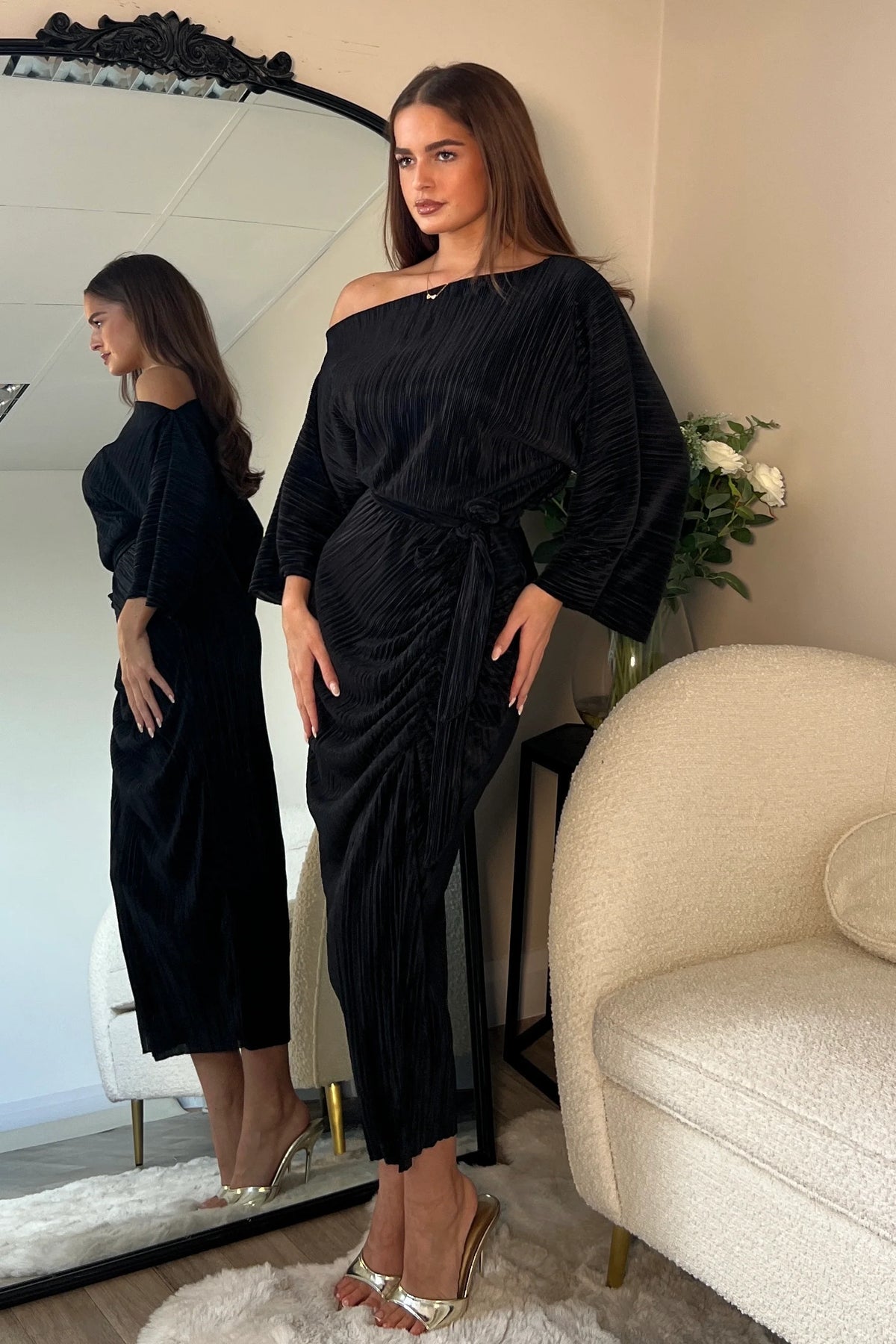 Girl In Mind Vendy Off The Shoulder Plisse Black Midi Dress