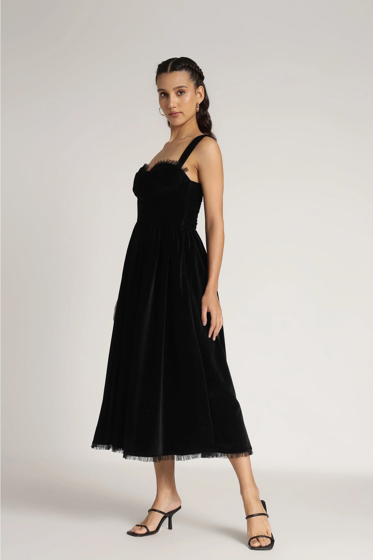 lace-and-beads-dune-black-velvet-event-dress